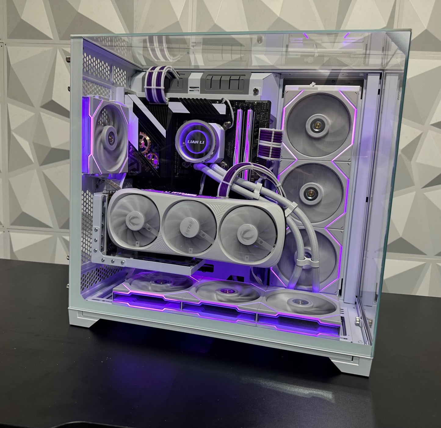 WHITE Intel 14th Core i9 14900K, RTX 4080 Super Gaming PC