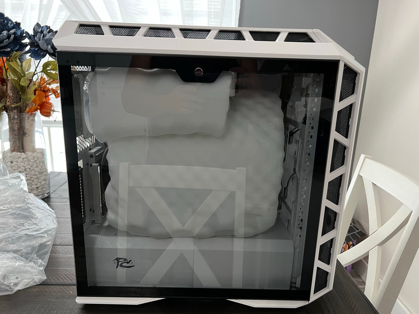 WHITE Intel 14th Core i9 14900K, RTX 4080 Super Gaming PC